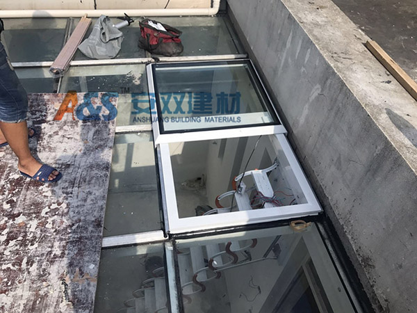 陽(yáng)光房樓梯天窗