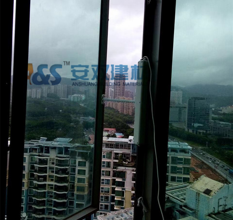 國產螺桿式開窗器