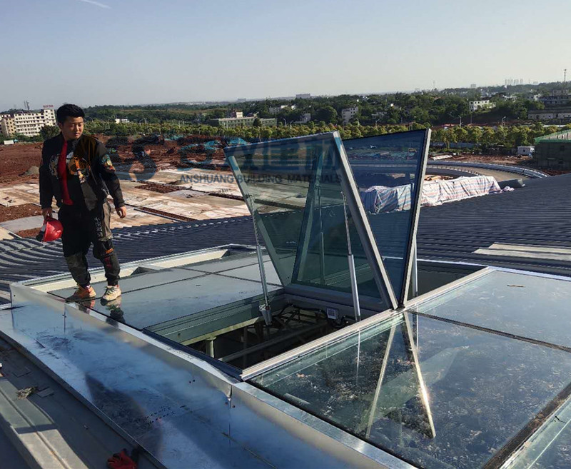 國產螺桿式開窗器